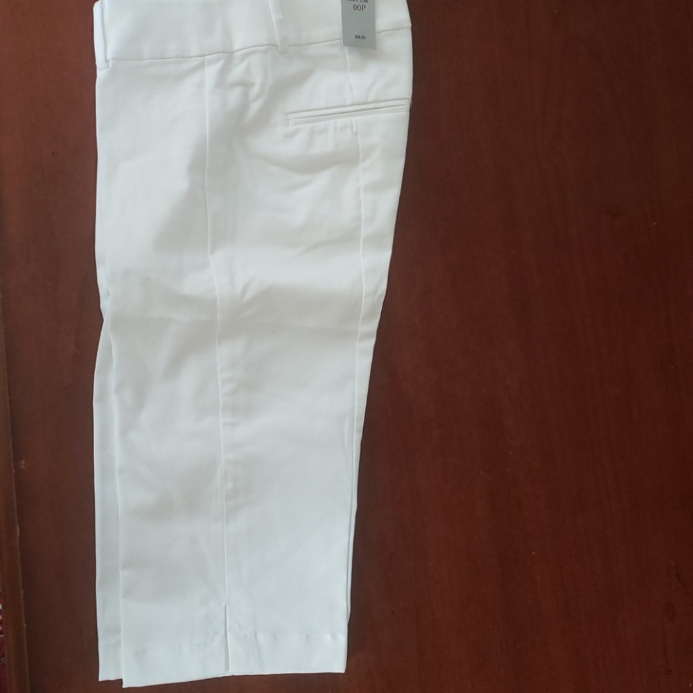 Ann taylor white capris pants 00p